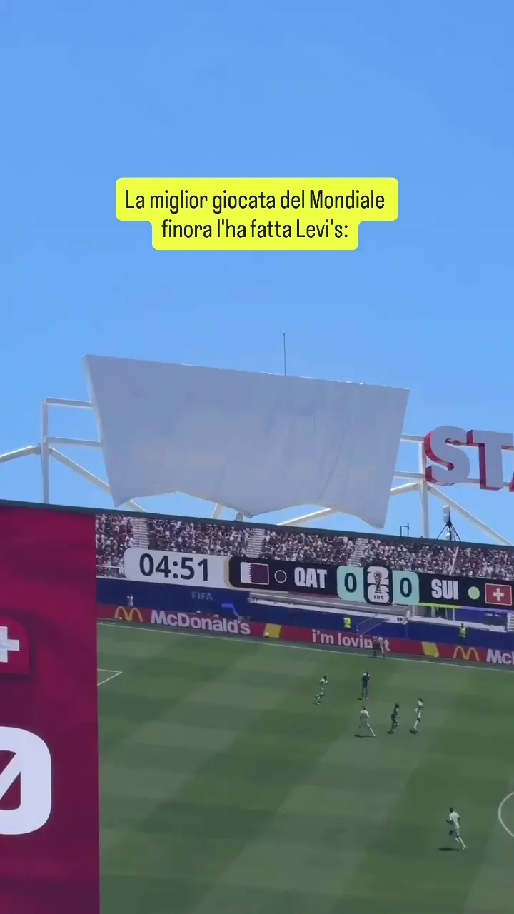 Il Levi’s Stadium con il logo coperto da un telo bianco durante i Mondiali 2026